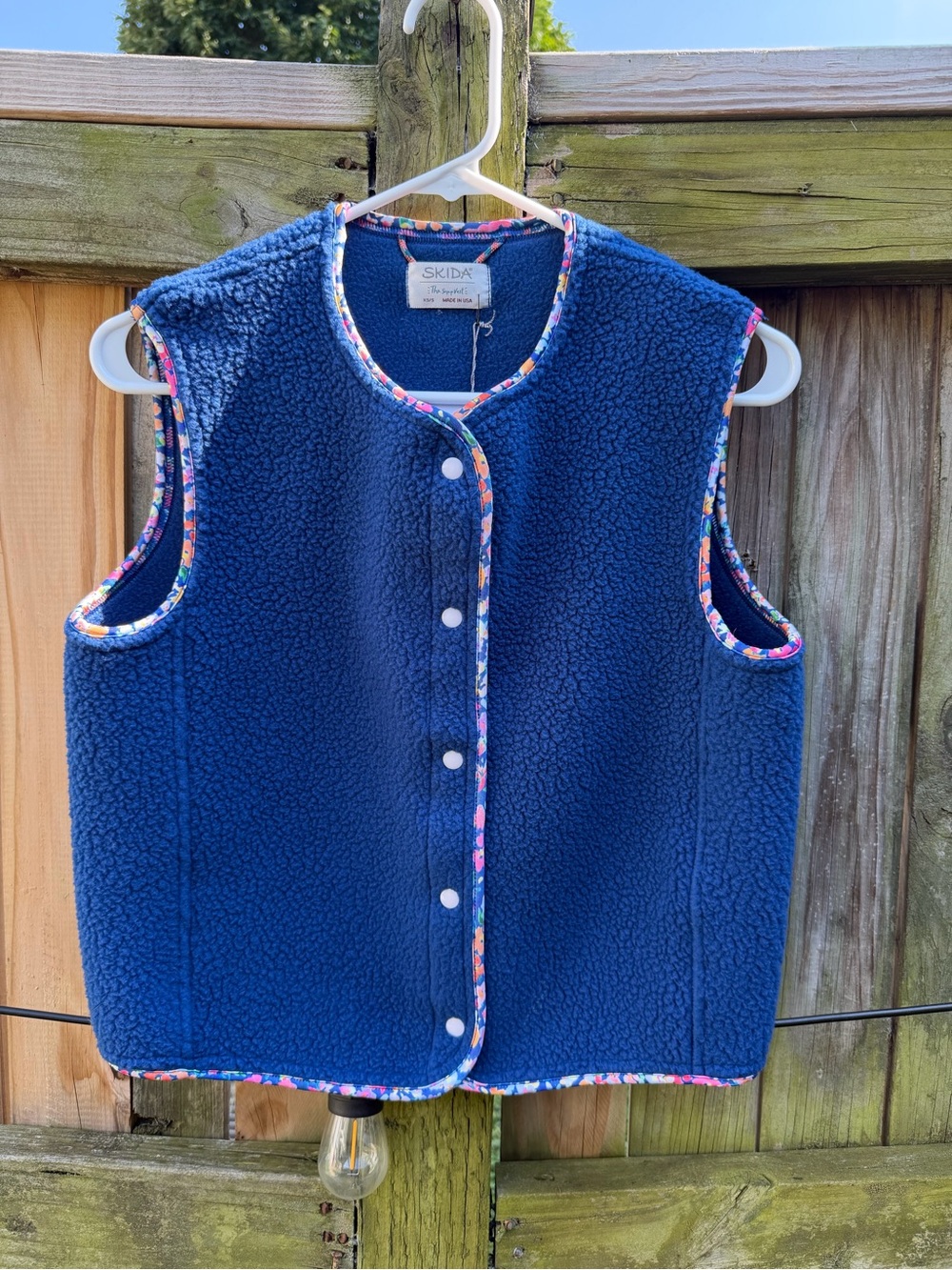 NWT Skida Alpine Snap Vest Persia Blue Fleece Floral Trim Made in USA XS/S